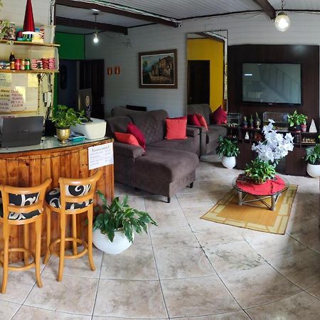 Pousada Alojaki Hostel Прая Гранде Екстериор снимка