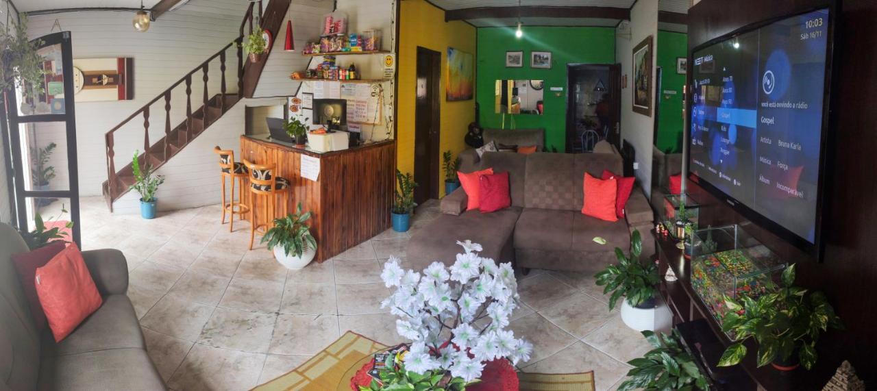 Pousada Alojaki Hostel Прая Гранде Екстериор снимка